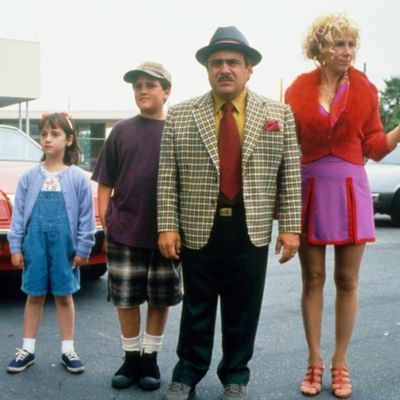 Matilda Movie, Matilda Costume, Mara Wilson, Halloween Parejas, Hallowen Costume, Danny Devito, Kid Movies, Dirty Dancing, 90s Nostalgia