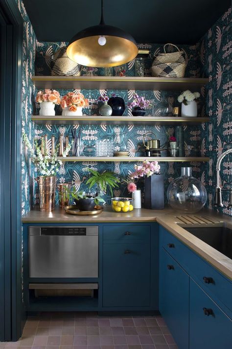 Studio Dearborn Creates a Culinary Dream in Peacock Blue Maximalist Kitchen, Blue Kitchen Designs, Artisan Kitchen, Deep Pantry, Boho Kitchen Ideas, Navy Blue Kitchen, Kitchen Suite, Home Meals, Studio Kitchen