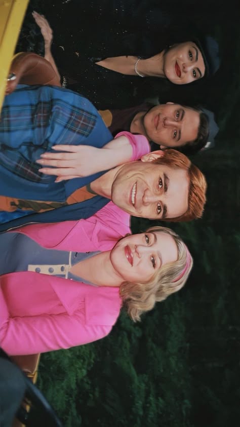 Riverdale Nails, Riverdale Comics, Noah Kahan Concert, Riverdale Wallpaper, Riverdale Poster, Core Four, Riverdale Aesthetic, Riverdale Funny, Kj Apa