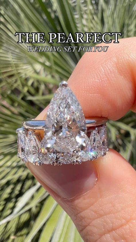 Justins Jewelers | Simple Engagement Rings + Statement Wedding Bands = Stunning Wedding Set 💍 | Instagram Pear Engagement Ring With Wedding Band, Pear Shaped Wedding Set, Pear Wedding Ring Set, Pear Shaped Diamond Ring, Simple Engagement, Pear Shaped Engagement Rings, Simple Engagement Rings, Pear Engagement Ring, Halo Setting