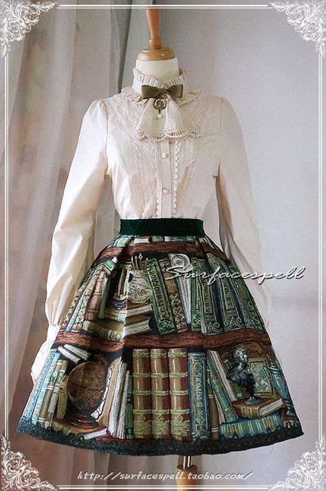 heavy fabric, pleated skirt, few pleats Book Dress, Lolita Outfits, Moda Chic, Skirt Skirt, Cosplay Outfits, The Train, Lolita Dress, The Library, Lolita Fashion