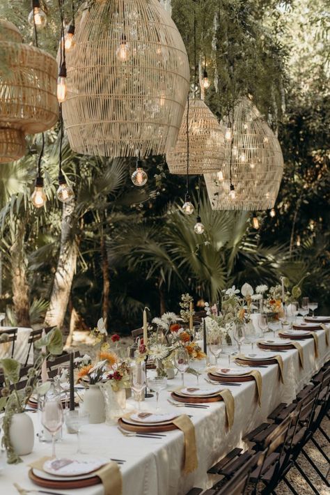 Modern KIMA Tulum Wedding Complete With Subtle Nods To The Couple's Favorite Things Kima Tulum, Dream Reception, Dreams Tulum, Getaway Wedding, Modern Wedding Reception, Tulum Wedding, Boho Beach Wedding, Modern Wedding Inspiration, Villa Wedding