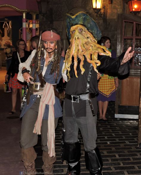 Jack Sparrow Costume Diy, Diy Jack Sparrow Costume, Jack Sparrow Family Costume, Diy Captain Jack Sparrow Costume, Pirate And Parrot Costume Couple, Couple Halloween Costumes Jack Sparrow, Diy Jack Sparrow Costume For Kids, Jack Sparrow Costume, Costume Works