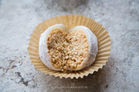 Chinese Peanut Mochi Peanut Mochi, Mochiko Flour, Glutinous Rice Balls, Glutinous Rice Flour, Glutinous Rice, Rice Balls, Canned Coconut Milk, Dough Balls, Roasted Peanuts