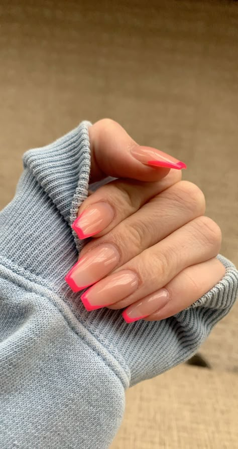 Nails Inspiration Pink, Pink Tip Nails, Unghie Sfumate, Glow Nails, Classy Acrylic Nails, Her Nails, Acrylic Nails Coffin Short, Pink Acrylic Nails, Classy Nails