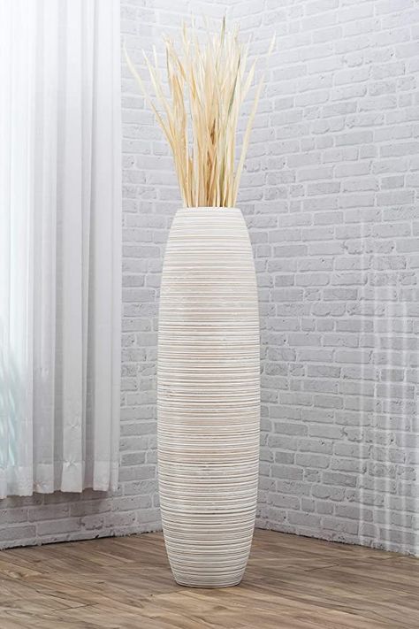 Tall Decorative Pieces, Floor Vases Decor Ideas, Floor Vases Decor Tall, Big Vases Decor Living Room, Large Floor Vases Decor Ideas, Big Vase Decorating Ideas, Large Floor Vase Decor, White Vases Decor Ideas, Tall Vase Decorating Ideas