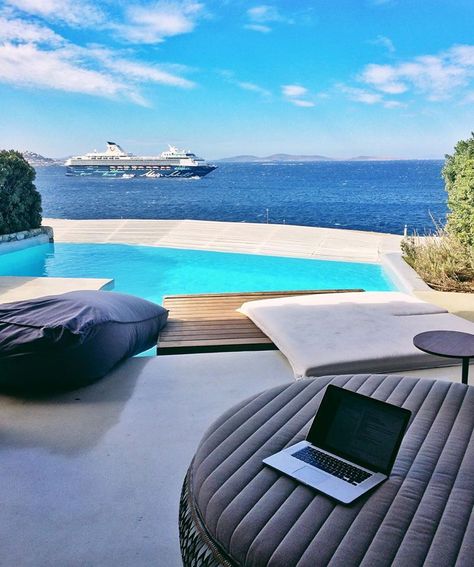 Laptop Lifestyle, Morning View, Luxury Lifestyle Dreams, Digital Nomad, Dream Job, Travel Lifestyle, Luxury Life, Luxury Living, Remote Work