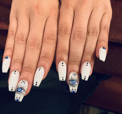 White Evil Eye Nails, Third Eye Nails, Evil Eye Nails Design, Silver Nail Art Designs, Nailart Blue, Evil Eye Nails, Silver Nail Art, Baby Blue Nails, Long Acrylic Nail Designs