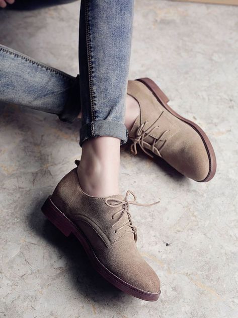 Smart Casual Women Summer, Pinterest Pretty, Oxford Shoes Outfit, Boots Cognac, Smart Casual Women, Leather Oxford Shoes, Womens Summer Shoes, Retro Shoes, Shoes High