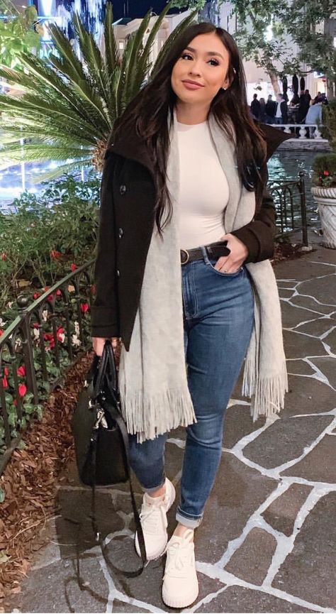 Outfits Invierno Juvenil Frio Casual, Outfits Con Jeans Y Tenis, Ootd Frio, Winter Fashion Outfits Casual, Cold Outfits, Outfit Mujer, Trendy Fall Outfits, Causual Outfits, Casual Work Outfits