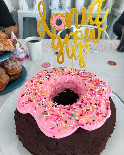 Donut birthday cake Doughnut Shaped Birthday Cake, Up Birthday Cake, Donut Birthday Cake, Donut Birthday, 6th Birthday, Donuts, Year Old, Birthday Cake, Cake