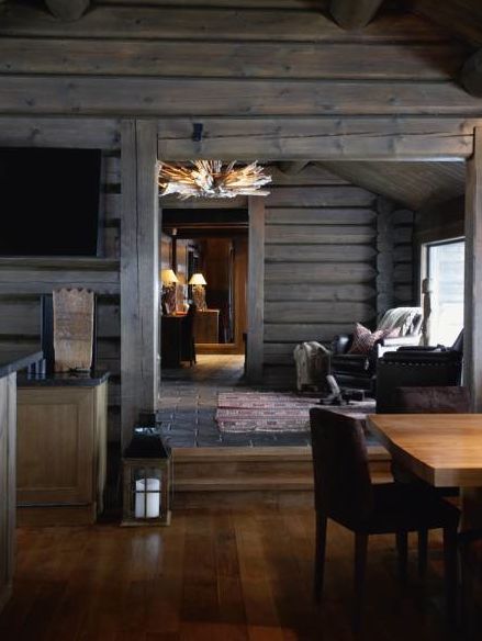 more like this white wash- still rustic, but just makes the space feel not so "man -of- the -woods" lumberjack Ski Lodge Design, Log Cabin Interior Design, Cabin Interior Design, Log Cabin Interior, Cabin Living, Log Cabin Homes, Open Door, Cabins And Cottages, A Log