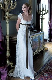 THIS IS IT! Classic Empire -- This is very nearly my dream wedding dress. The only changes I would make would be less of a scoop neck, and a different colored ribbon (maybe blue, or purple, or to match bridesmaid's dresses.) Jane Austen Wedding, Projek Menjahit, Crochet Wedding Dresses, 파티 드레스, Crochet Wedding, Summer Wedding Dress, Dream Dress, Crochet Dress, Sheath Wedding Dress