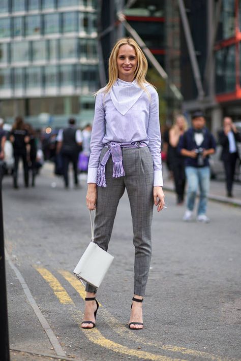 All the best best street style from London Fashion Week. London Street Style Spring, Uk Street Style, Street Style 2015, Lavender Outfit, Belt Outfit, Grey Lavender, Purple Belt, London Fashion Week Street Style, London Fashion Weeks