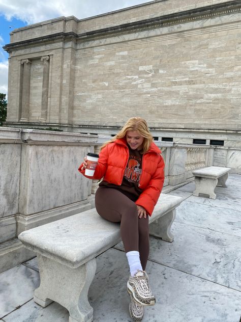 The essential gameday outfit must include an oversized sweatshirt Game Day Outfit, Event Outfit, Gameday Outfit, Day Outfit, Cleveland Browns, Oversized Sweatshirt, Sport Event, Game Day, Cleveland