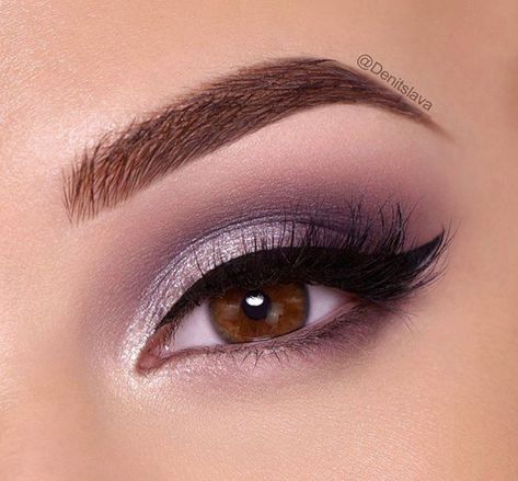 Machiaj Smokey Eyes, Maquillage On Fleek, Purple Eye Makeup, Makijaż Smokey Eye, Perfect Eyes, Eye Makeup Art, Eye Makeup Tips, Purple Eyes, Prom Makeup