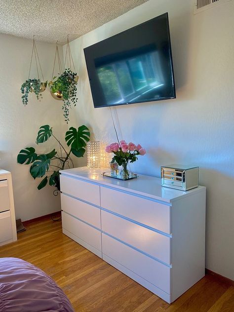 Behind Tv Wall Decor Bedroom, Restroom Sink Decor Ideas, Tv Set Up Bedroom Aesthetic, Room Inspo With Tv, Room With Vanity Ideas, Room Tv Ideas Bedrooms, Simple Dresser Decor Bedroom, Dresser Set Up, Dresser Ideas Decor