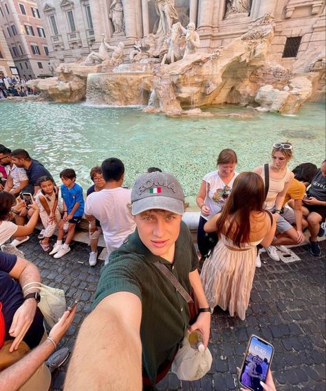 Josh Mcqueen, Josh Macqueen, Surviving Summer, Rome Photo, Celebrity Crush, Rome, Tv Shows, Wallpapers, Celebrities