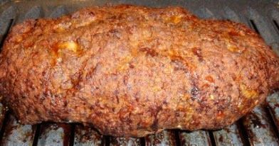 Donair Meat Recipe, Donair Meat, Donair Recipe, Donair Sauce, Doner Kebabs, Baked Meatloaf, Meatloaf Sandwich, Homemade Pita Bread, Meatloaf Ingredients