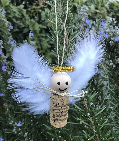 Cork Angels Ornaments, Wine Cork Angels, Cork Angels, Cork People, Christmas Cork Ornaments, Wine Cork Diy Projects, Wine Cork Crafts Christmas, Cork Crafts Christmas, Cork Ideas