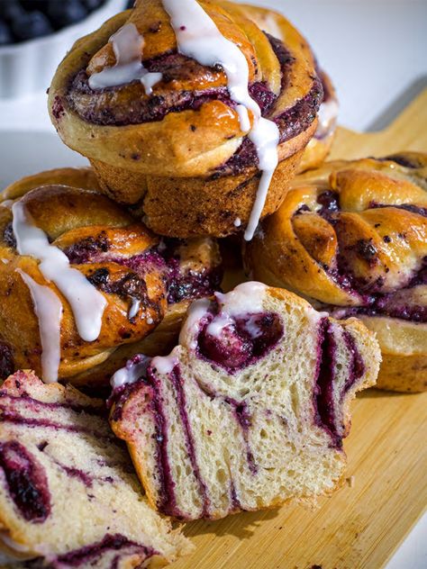 Blueberry Brioche Rolls - PastrybySaloni Blueberry Brioche Rolls, Blueberry Cream Cheese Filling, Blueberry Brioche, Blondie Cake, Dessert Loaf, Baking Conversion Chart, Baking Conversions, Brioche Recipe, Brioche Rolls