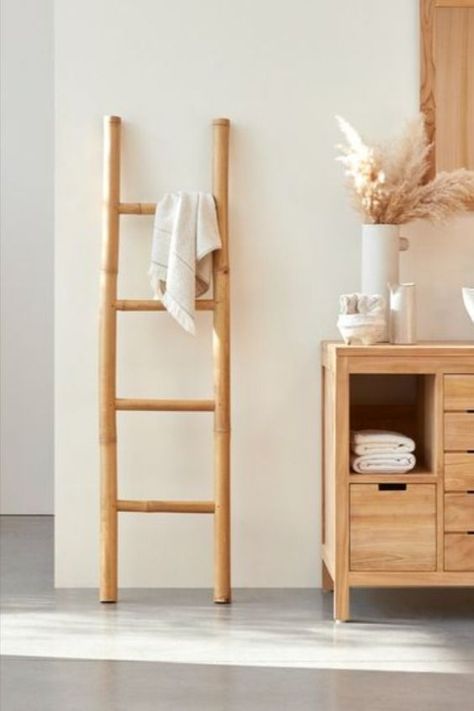 Bamboo Ladders, Towel Ladder, Bathroom Towel Rails, Bamboo Bathroom, Light Colored Wood, Bamboo Towels, Unique Bathroom, Towel Rack Bathroom, Hanging Clothes