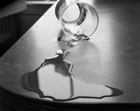 Water Spill Drawing, Abelardo Morell, Window Reflection, Still Life Artists, Glass Photography, Object Photography, Water Drawing, Still Life Photos, Water Photography