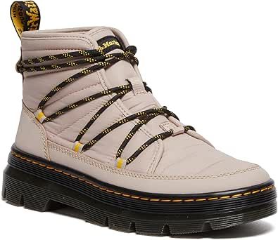 Dr. Martens Women's Combs W Padded Snow Boot Snow Boots Outfit, Winter Flats, Best Winter Boots, All Weather Boots, Quilted Boots, Dr Martens Womens, Colour Analysis, Waterproof Snow Boots, Weather Boots