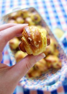 Pretzel Pigs in a Blanket - transform refrigerated crescent rolls into a delicious snack! Pretzel Pigs In A Blanket, Pig In A Blanket, Football Friday, Plain Chicken, Crescent Roll Dough, Pigs In A Blanket, Football Food, Easy Appetizer Recipes, Party Food Appetizers