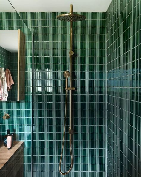 Lucy Glade-Wright (@lucygladewright) • Instagram photos and videos Ensuite Bathroom Designs, Ensuite Design, Tiled Bathroom, Green Tile Bathroom, Timber Vanity, Ocean Room, Pink Tiles, Green Tile, Green Bathroom