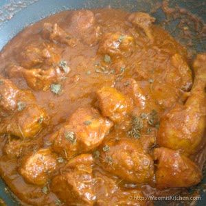 Kashmiri Chicken Curry, Chicken Kashmiri Recipe, Kashmiri Curry, Punjabi Chicken Curry, Kashmiri Chicken, Kashmiri Recipes, Butter Chicken Curry, Pakistani Recipes, Ginger Chicken