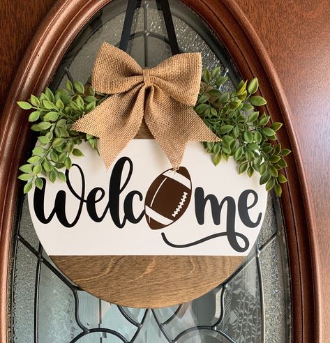 Football Welcome Sign Front Doors, Football Welcome Sign, Football Decorations For Home, Fall Door Signs, Football Man, Door Hanger Bow, Football Door Hangers, Football Decor, Welcome Signs Front Door