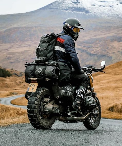 Ｉｎｓｔａ| @cafesofinsta Bmw Adventure Bike, Motor Gp, 240z Datsun, Nine T Bmw, Bike Outfit, Adventure Bike Motorcycles, Xe Ducati, Мотоциклы Harley Davidson, Honda Scrambler