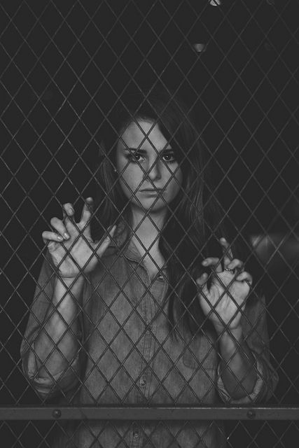 Trapped Photoshoot, Fence Photography, My Favorite Person, Photo Recreation, With My Best Friend, Poses Women, Feeling Trapped, Wide World, Photography Poses Women