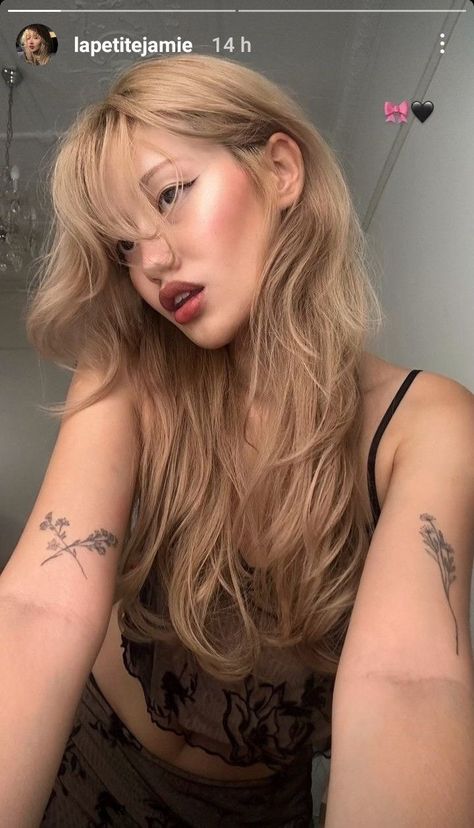 Blonde Asian Hair, How To Have Style, Blonde Asian, Honey Blonde Hair, Fashion Guide, Long Blonde, Dye My Hair, Hair Reference, Asian Hair