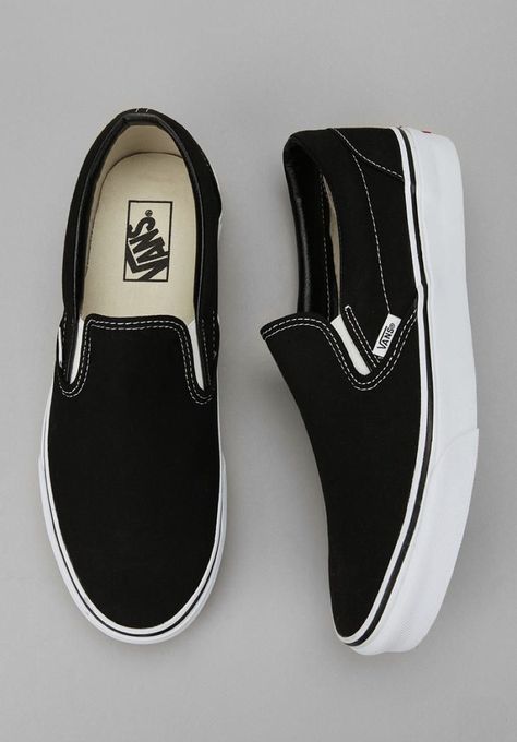 Sneaker Outfits, Image Swag, Vans Black And White, Vans Slip On, White Slip, Womens Shoes High Heels, Flats Shoes, Vans Sneakers, Best Sneakers