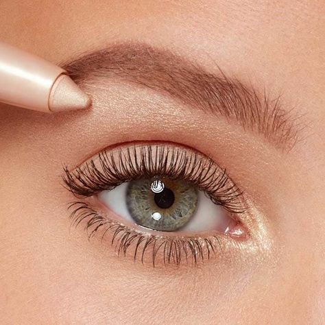 Dry Eyes Causes, Thrive Causemetics, Eye Brightener, Braut Make-up, Puffy Eyes, Dry Eyes, Eye Care, Cool Eyes, Makeup Inspo