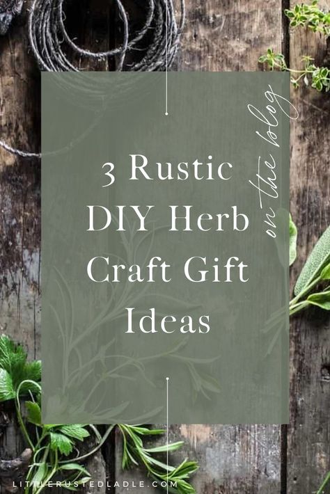 If you're stuck on what to get your friend, mom, or sister this Christmas, especially gifts for gardeners, cooks, or foodies, you'll want to check out this post with 3 rustic DIY gifts for them that you can start today, cost close to nothing, and are so original, all featuring fresh herbs. Learn how to make a home decor wreath, a bean soup gift with free tags, and an herb tea with free printable. These make AMAZING Christmas gifts for gardeners. Kitchen Herb Decor, Gifting Herbs, Herb Wreath Diy, Herb Crafts, Herb Decor, Herb Garden Gift, Herbal Gifts, Herbal Crafts, Crafts For Gifts