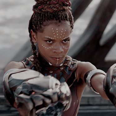 African Face Paint, Shuri Black Panther, African Makeup, Orang India, Disney Sidekicks, Letitia Wright, Marvel Photo, Marvel Women, Natasha Romanoff