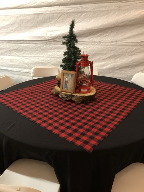 Lumberjack Table Decor, Lumberjack 2nd Birthday Party, Lumberjack Christmas Decor, Lumberjack Centerpieces, Lumberjack Baby Shower Theme, Winter Onederland Party Boy, Lumberjack Christmas, Baby Shower Camo, Lumberjack Birthday Party