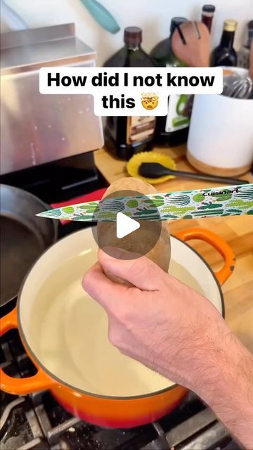 Kitchen Hacks Food, Culinary Tips, Kitchen Life Hacks, Amazing Food Hacks, Easy Diy Hacks, Kitchen Help, Food Saver, Food Info, Everyday Hacks