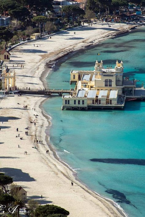 Mondello Beach PA Beautiful Places In The World, Amazing Destinations, Most Beautiful Places, Palermo, Sicily, Beach Life, Beautiful Places, Tourism, Favorite Places