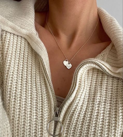 Tiffany & Co. Tiffany Silver Heart Necklace, Tiffany Mini Heart Necklace, Mini Tiffany Necklace, Silver Necklaces Tiffany, Tiffany Heart Necklace Gold, Tiffany Heart Necklace Aesthetic, Return To Tiffany Necklace Outfit, Tiffany’s Necklace, Tiffany And Co Gold Necklace