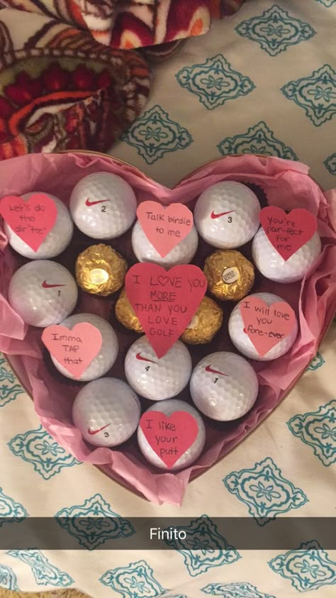 Golf balls as Valentine's gift Golf Ball Valentine For Him, Golf Boyfriend Gift Ideas, Golf Valentines Boxes, Cute Golf Gifts For Boyfriend, Golf Themed Valentines Day Gift, Golf Ball Gift Ideas, Custom Golf Balls For Boyfriend, Golf Birthday Gifts For Boyfriend, Valentines Golf Gifts For Him