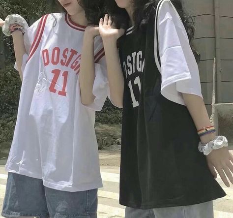 Looks Hip Hop, Boyish Outfits, Bff Outfits, Kawaii Fashion Outfits, Tomboy Style Outfits, Swaggy Outfits, Tomboy Fashion, Kpop Fashion Outfits, Teenage Fashion Outfits