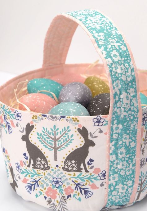 Hawthorne Threads Newsletter Quilted Easter Baskets, Unique Easter Eggs, Creative Easter Baskets, Fabric Basket Tutorial, Easter 2021, Christmas Sewing Projects, Easter Craft Decorations, Easter Egg Dye, Easter Basket Diy