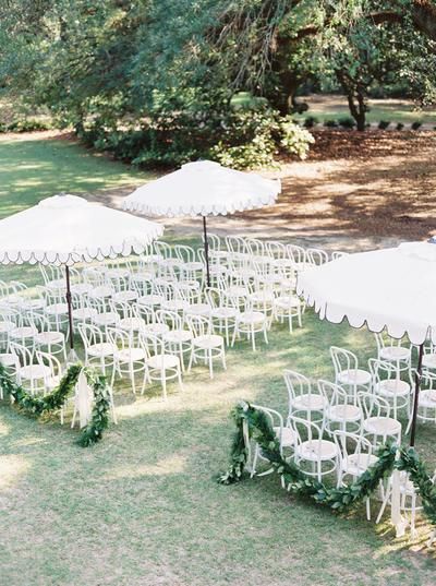 Wedding Ceremony Shade Ideas, Unique Ceremony Arch, Modern Southern Wedding, Spring Southern Wedding, Blue Southern Wedding, Southern Outdoor Wedding, White And Green Color Scheme, Umbrellas Wedding, Outside Wedding Ceremonies