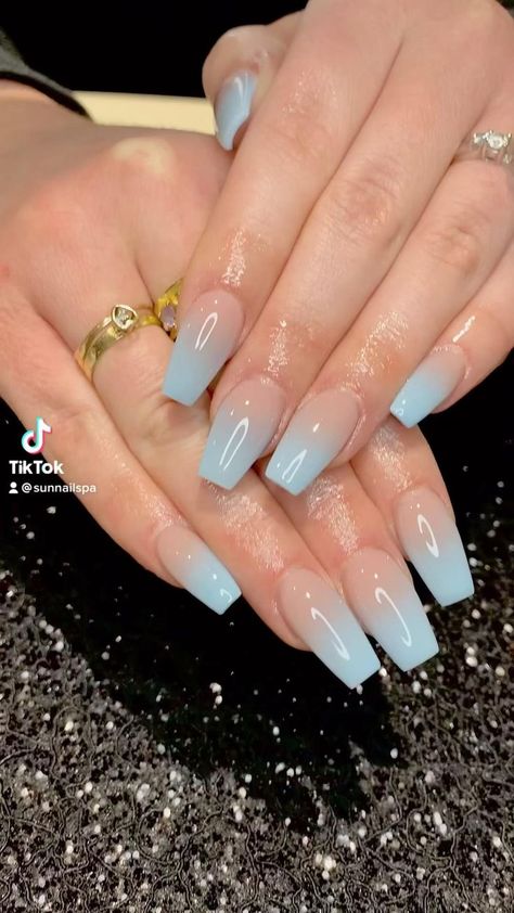 Trending Short Acrylic Nails, Light Blue Fade Nails, Simple Ombre Nail Designs, Light Blue Ombre Nails Coffin, Colour Ombre Nails, Acrylic Nail Ombre, Blue Ombre Acrylic Nails, Baby Blue Ombre Nails, Light Blue Ombre Nails