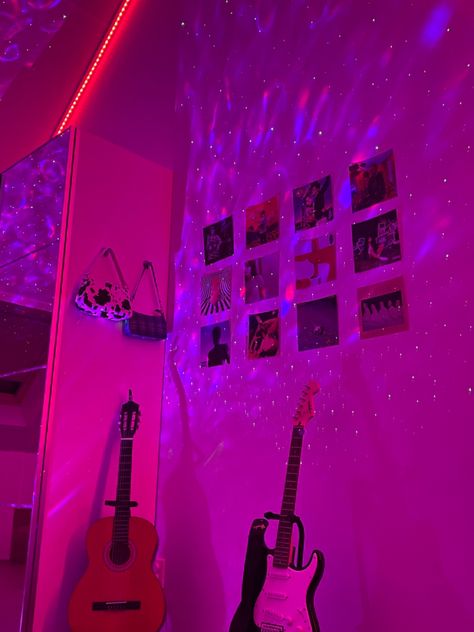 Skylight Projector, Dr Bedroom, Indie Rooms, Dreamy Room, Bedroom Inspo, Visual Design, Dream Room, Room Inspo, Projector