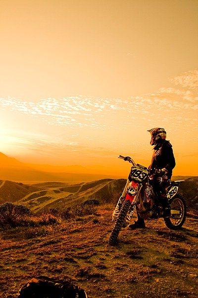 #Motocross #Dirtbike #OffRoad Dirt Bike Pictures, Jeep Tattoo, Off Road Moto, Enduro Motocross, Dirt Biking, Motocross Love, Cool Dirt Bikes, Image Moto, Motorcross Bike